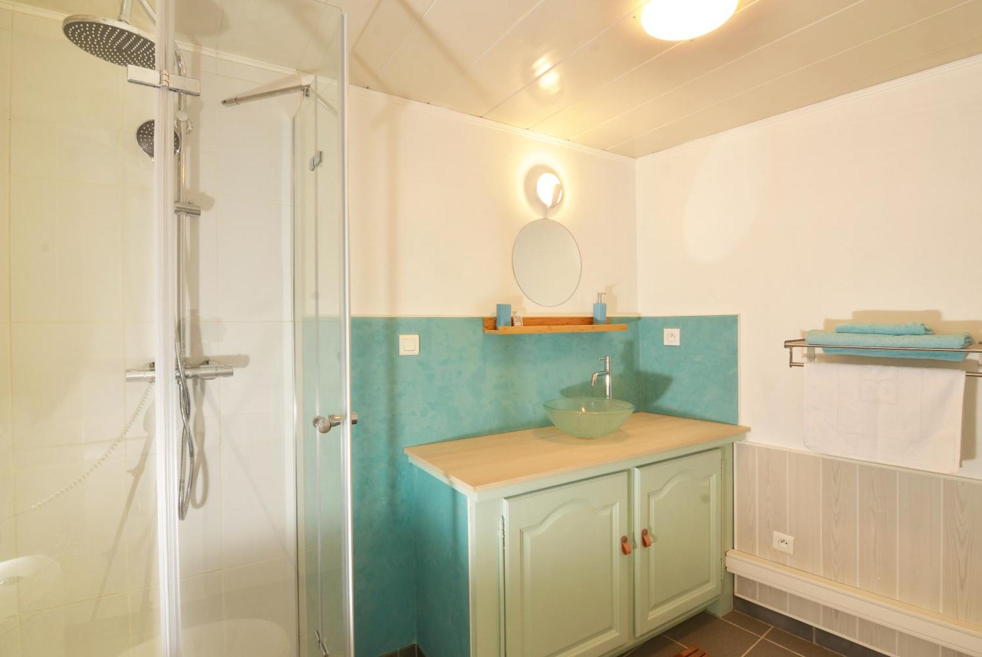 Clementine - Joli Studio Prive Avec Clim Calme A 70 M Du Centre Village De Lauris Εξωτερικό φωτογραφία